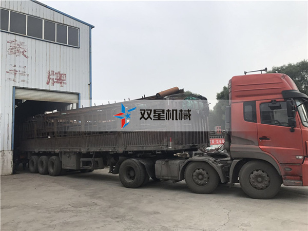 皓星廢<a href='http://m.huashiji.cn/' target='_blank'><span>金屬粉碎機</span></a>設備生產線發(fā)貨現(xiàn)場