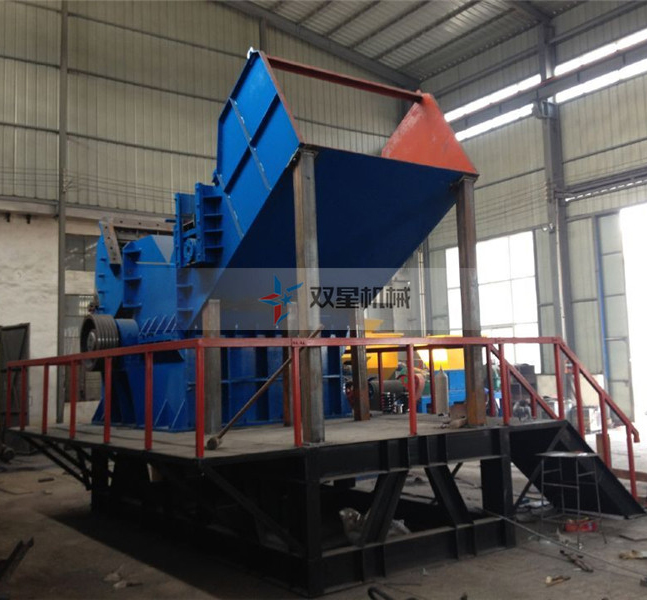 鋁合金粉碎機(jī)生產(chǎn)現(xiàn)場(chǎng)