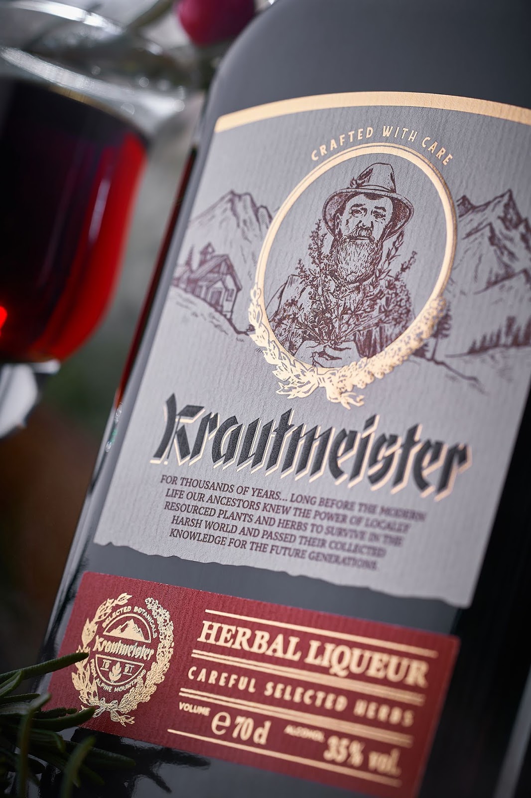 重慶產(chǎn)品創(chuàng)意包裝設計-保健酒包裝設計(圖2) 重慶產(chǎn)品創(chuàng)意包裝設計-保健酒包裝設計(圖2)