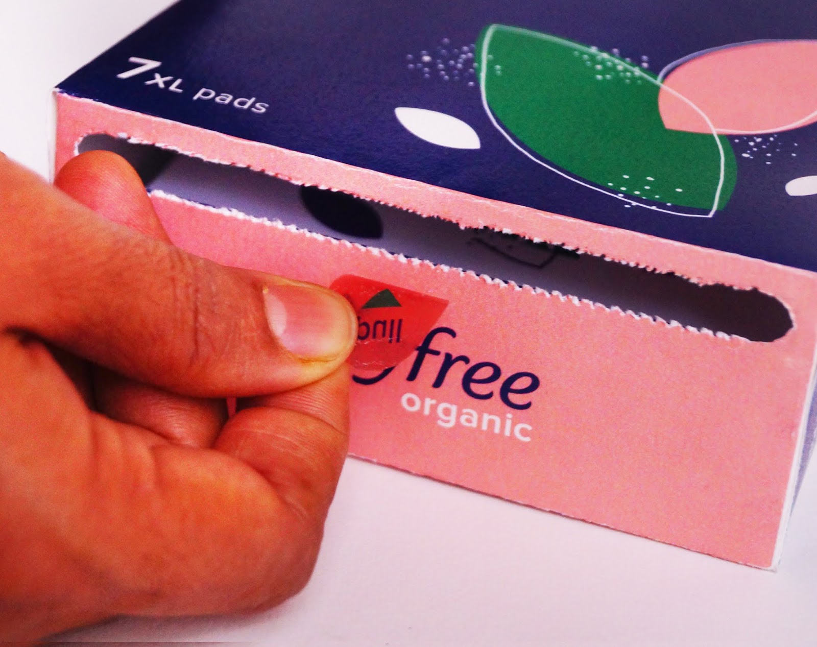 洛陽產(chǎn)品包裝設(shè)計紙盒更方便(圖7)