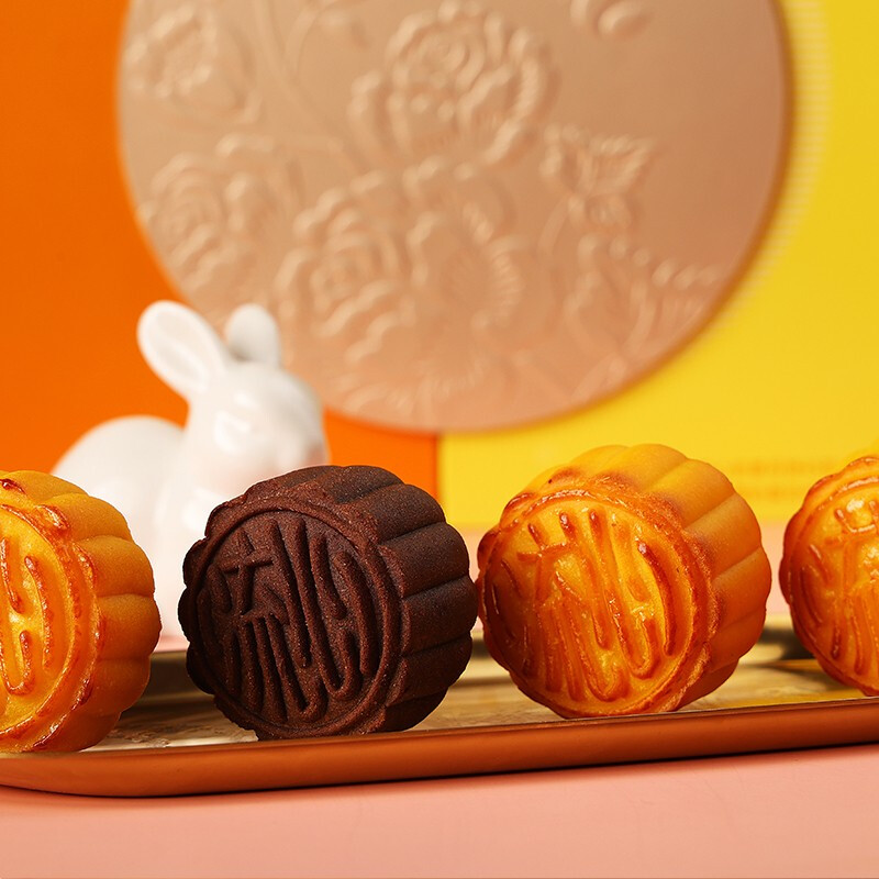 趣香 趣香流心月餅 廣式月餅 8餅4味 360g 禮盒裝包裝禮盒產(chǎn)品包裝創(chuàng)意設(shè)計(jì)欣賞(圖2)