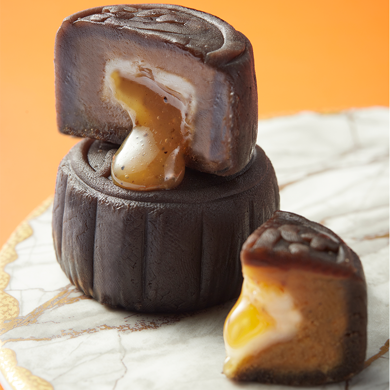 WING WAH 元朗榮華 雪媚娘黑松露流心月餅 360g 禮盒裝包裝禮盒產(chǎn)品包裝創(chuàng)意設(shè)計欣賞(圖4)