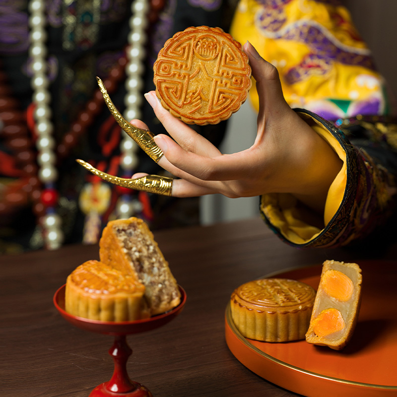 北京稻香村 福映月月餅 8餅8味包裝禮盒產品包裝創(chuàng)意設計欣賞(圖2)