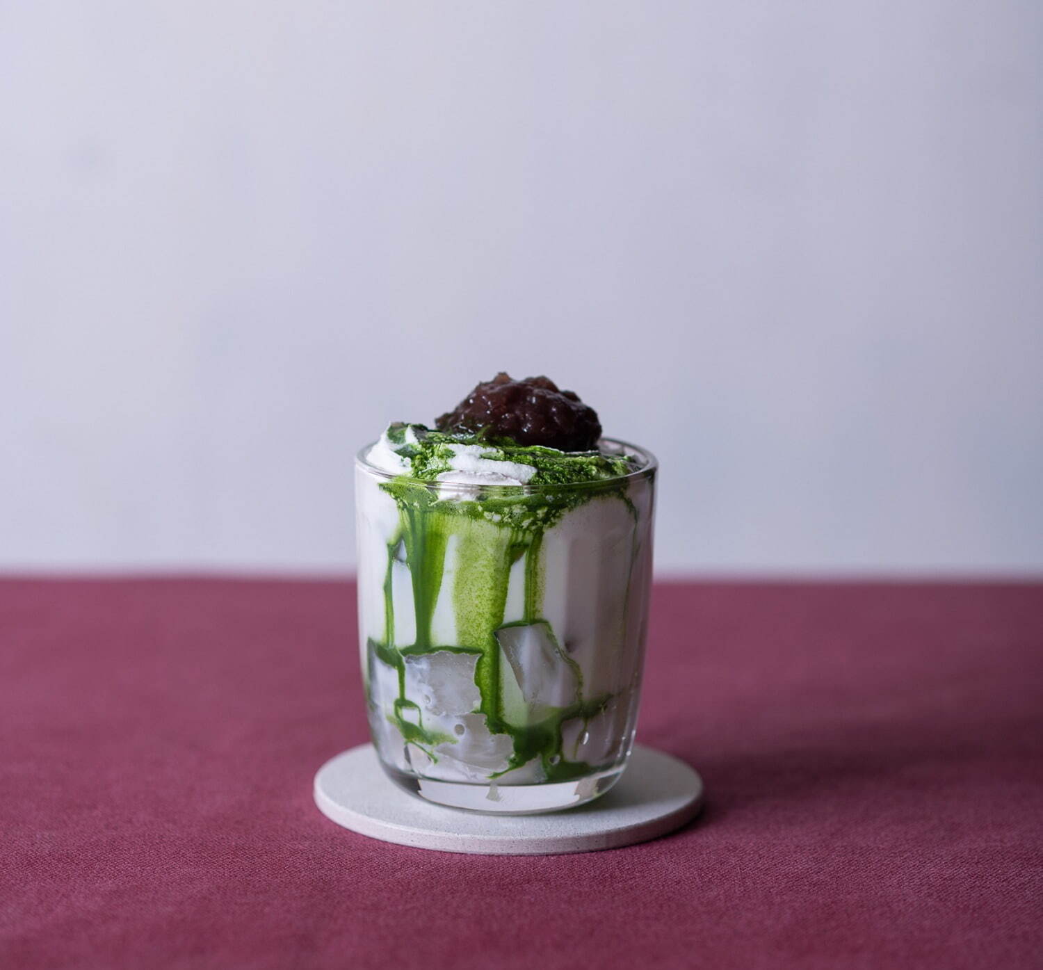 由老字號(hào)茶葉批發(fā)商“山正小山園”經(jīng)營(yíng)的高級(jí)抹茶咖啡館(圖1) 由老字號(hào)茶葉批發(fā)商“山正小山園”經(jīng)營(yíng)的高級(jí)抹茶咖啡館(圖1)