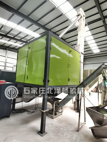 硅膠分選機(jī)工廠實(shí)拍 硅膠分選機(jī)工廠實(shí)拍