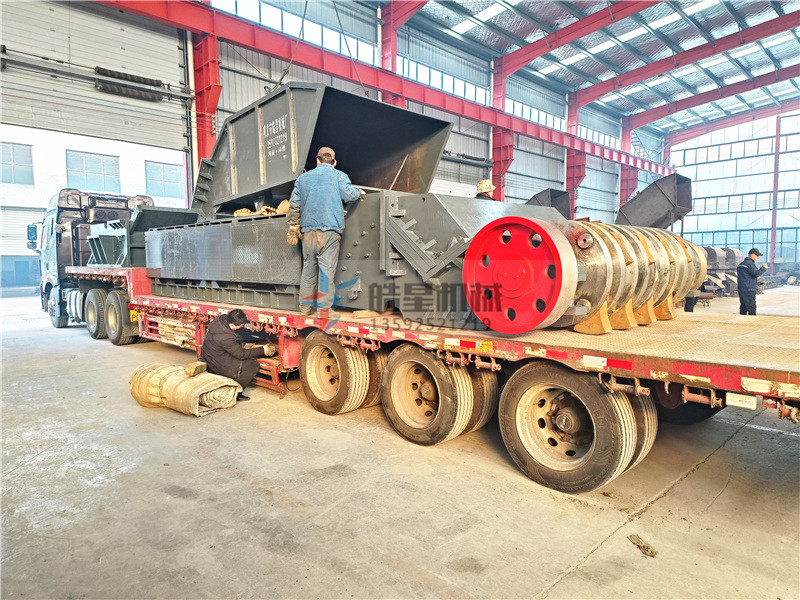 1800型熟鋁粉碎機(jī)型材粉碎機(jī)設(shè)備發(fā)貨發(fā)往山東省