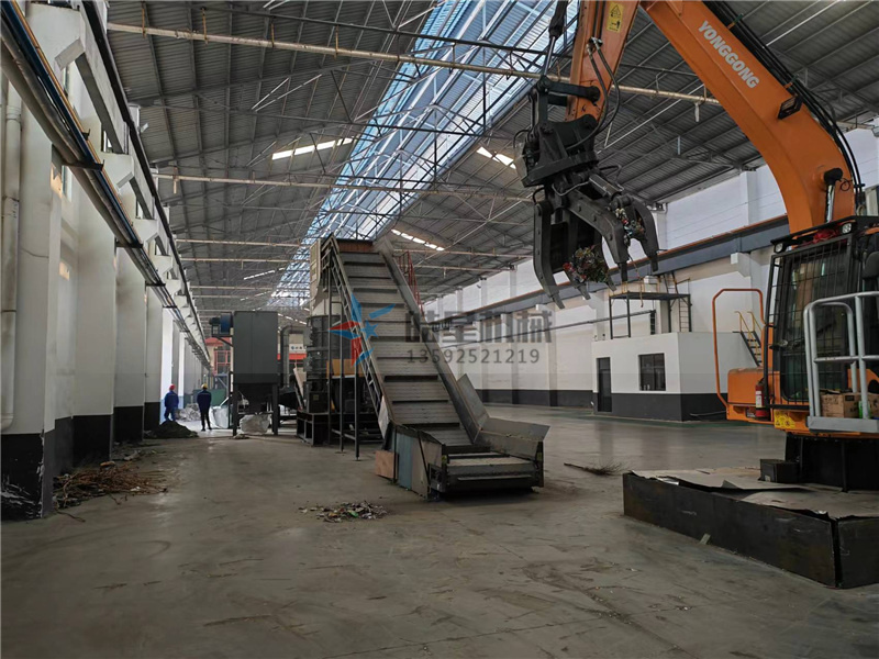 廢鋼破碎機生產(chǎn)線多少錢？一天能打多少方？