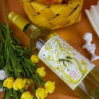 創(chuàng)意酒包裝設計亨蒂酒園夢幻屋莫斯卡托甜白低起泡酒產品包裝設計欣賞(圖5)